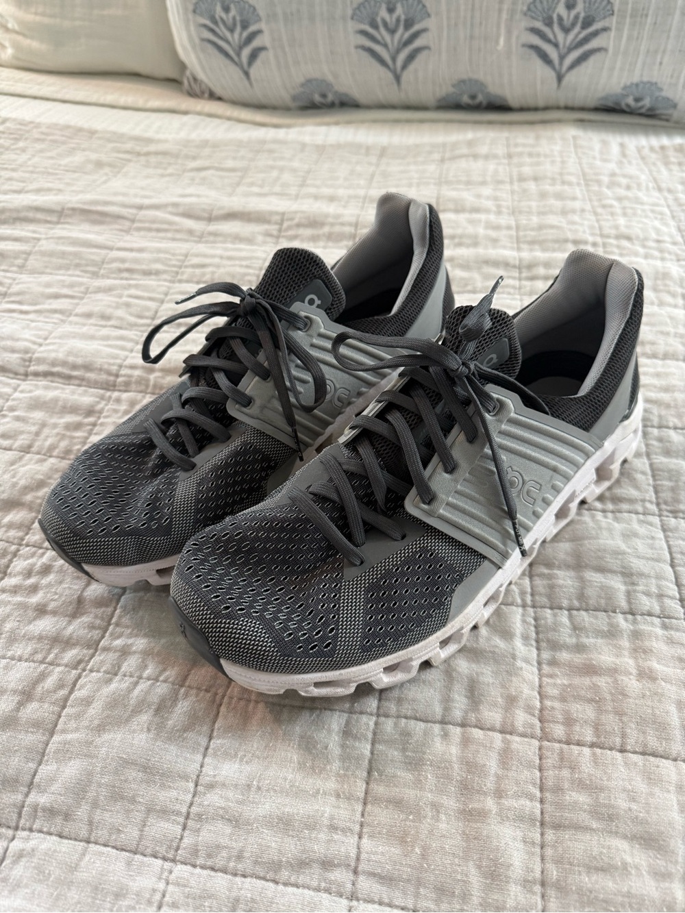 On Cloud Men’s Athletic Running Shoes in Gray